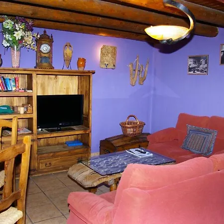 圣克鲁斯旅馆 Santa Cruz de la Serós