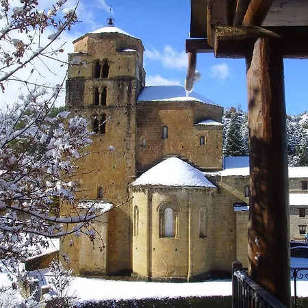 圣克鲁斯旅馆 3* Santa Cruz de la Serós