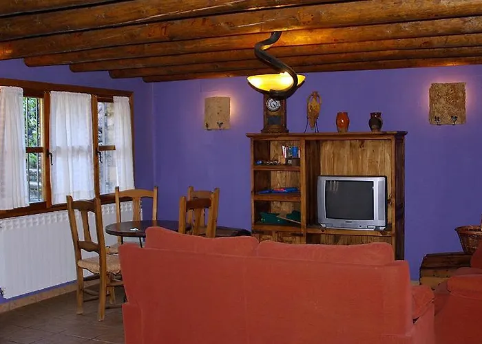 Hosteleria Santa Cruz 3*